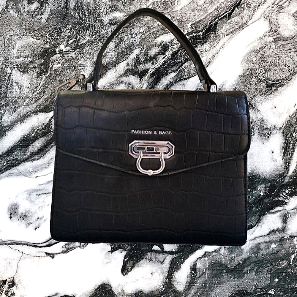 Gator Clutch w/ optional strap